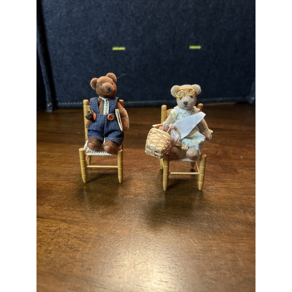 Teddy‎ Bears In Chairs Figurines